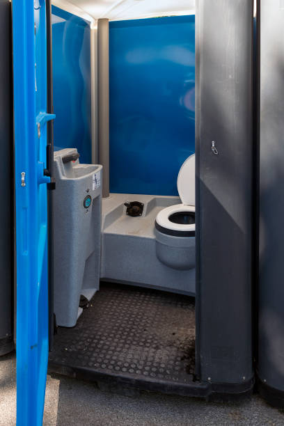 Portable Toilet Options We Offer in Leetsdale, PA